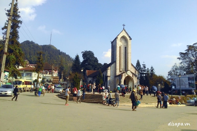 Nhà thờ đá Sapa